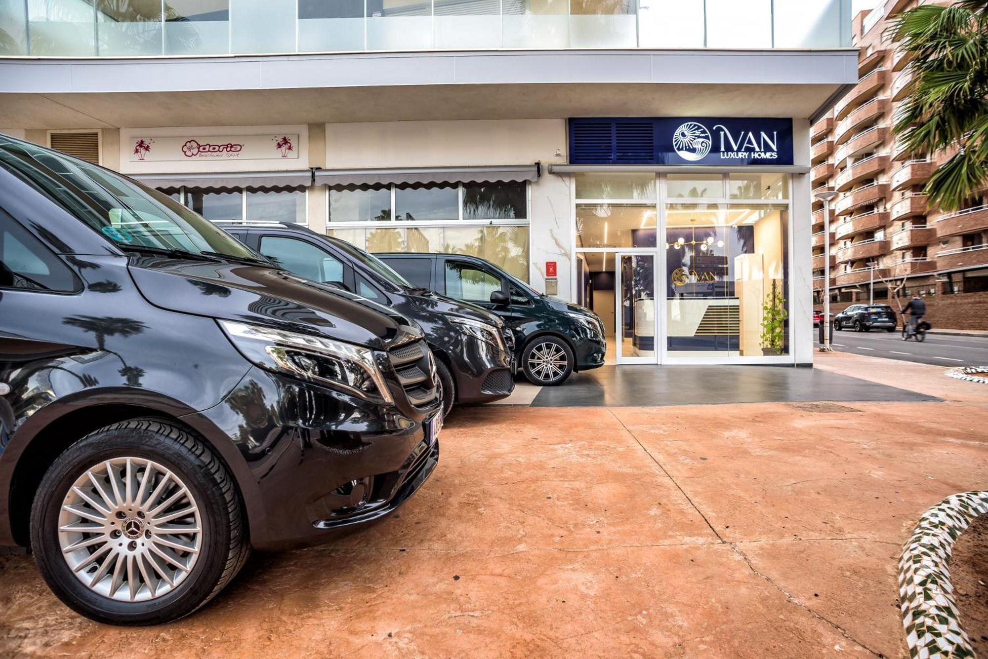 Casa Big Ivan Luxury Homes 1ªpta Norte 1ªlinea 奥罗佩萨德尔马 外观 照片